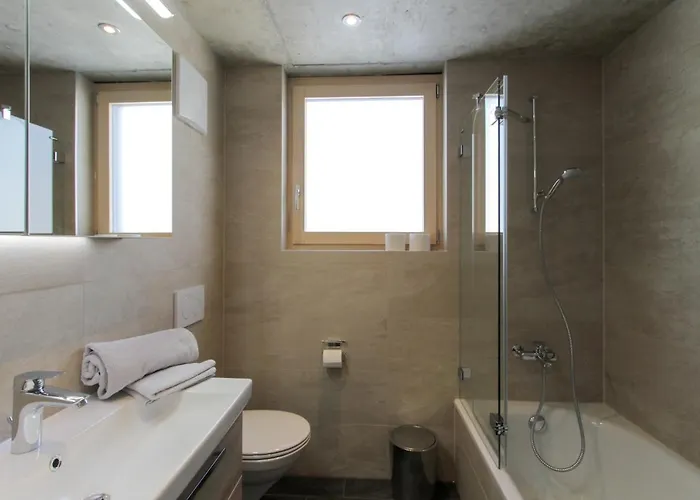 House Mojo アパート