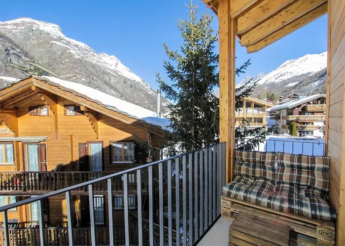 House Mojo アパート